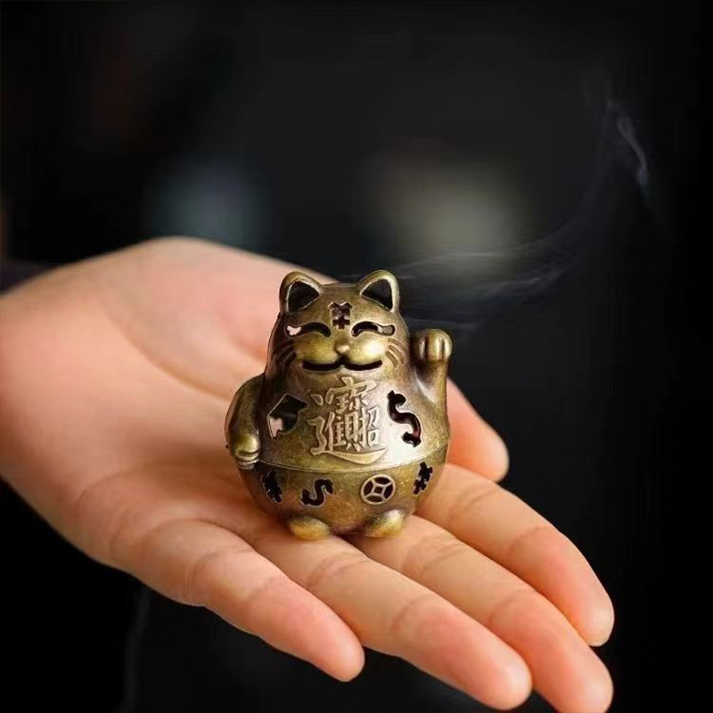 Japanese Lifestyle Goods - Lucky Cat Incense Burner Elegant Japanese-Style